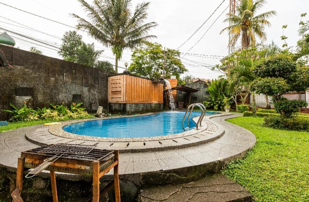 Villa Anjung Balak 씨사루아 외부 사진